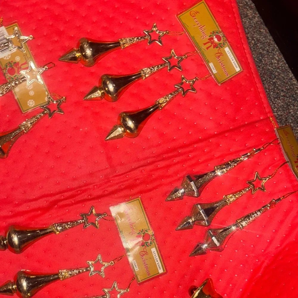 Gold and Red Christmas Ornaments Set - Picture 4 of 10